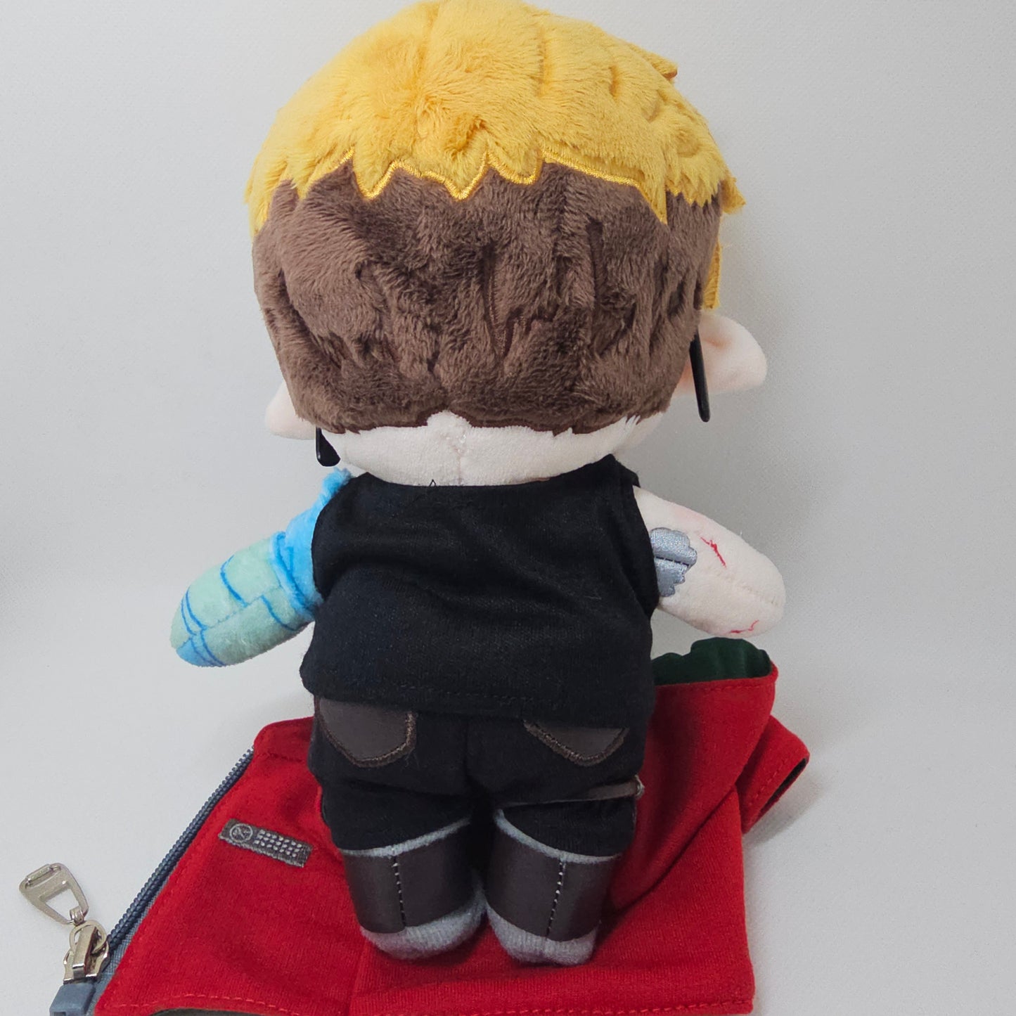 In Stock: 20cm plush cosplay change doll vash the stampede Trigun trimax